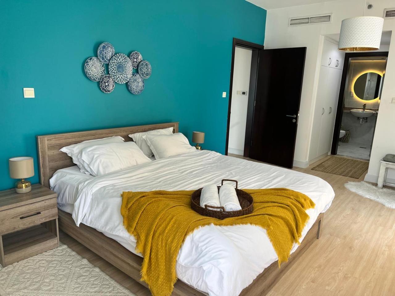 Newly Renovated Marina & Sea View Family Condo Dubai Bagian luar foto