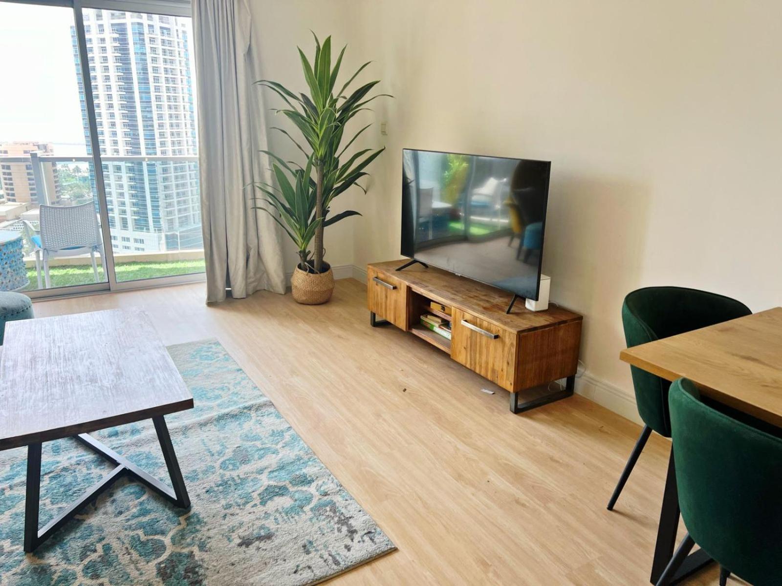 Newly Renovated Marina & Sea View Family Condo Dubai Bagian luar foto